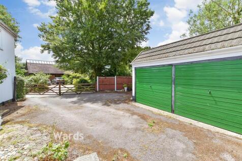 Driveway/Parking