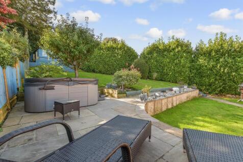 Patio / Decking