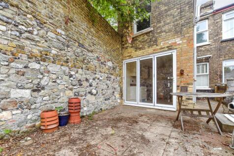 Patio / Decking