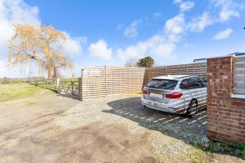 Driveway/Parking