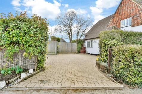 Driveway/Parking