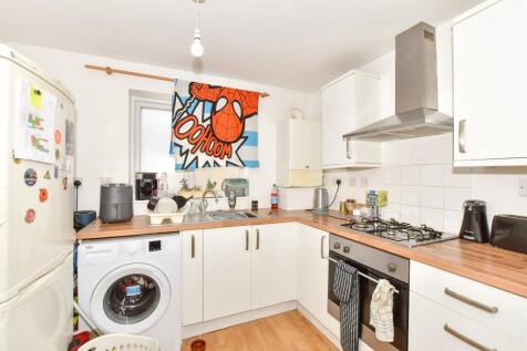 Lounge/ Kitchen