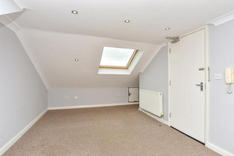 Kitchen/Living Area/Bedroom 1
