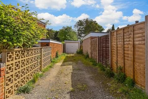 Driveway/Parking