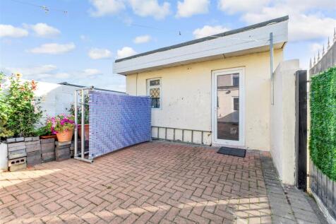 Workshop/Outbuildings