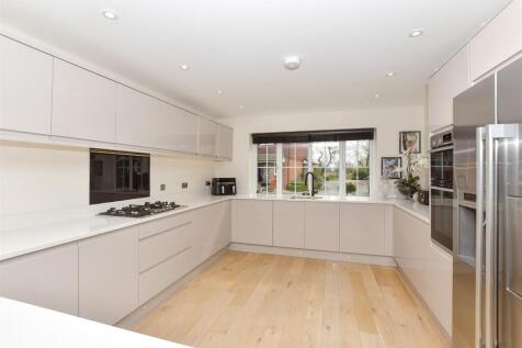 Kitchen/Breakfast Area