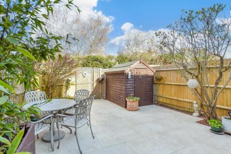 .Rear Garden