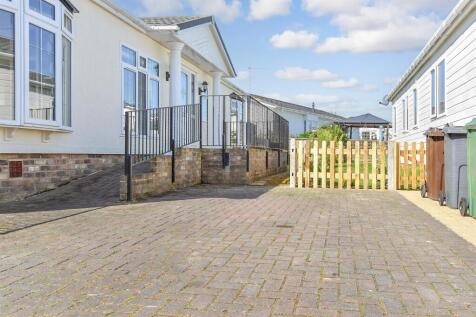 Driveway/Parking
