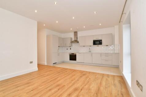 Lounge/Kitchen