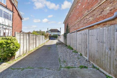 Driveway/Parking