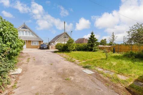 Driveway/Parking