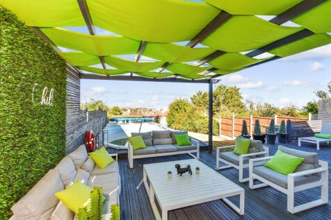 Patio / Decking