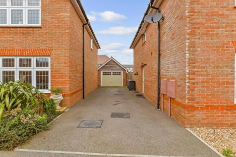 Driveway/Parking