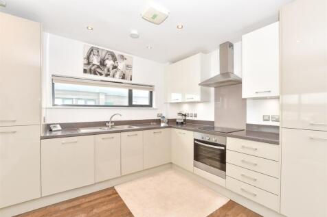 Lounge/Kitchen