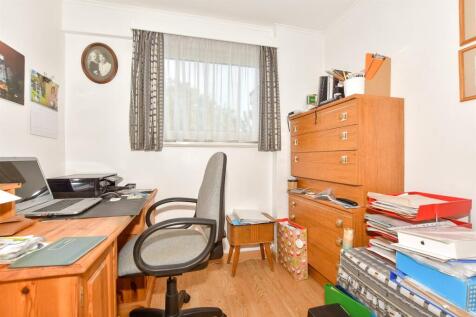 Office/ Bedroom 5