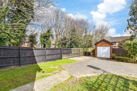 Driveway/Parking