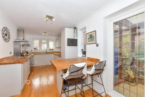 Kitchen/ Breakfast Room
