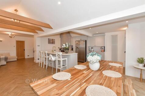 Kitchen/Breakfast Area