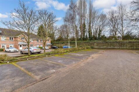 Driveway/Parking