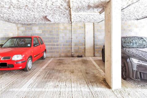 Driveway/Parking