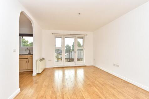 Lounge/ Dining Area