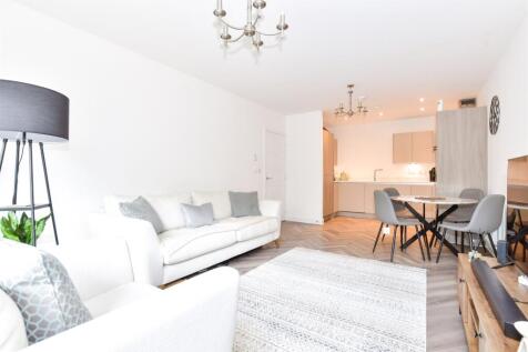 Kitchen/Lounge/Dining Area