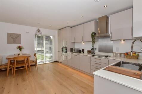 Kitchen/Lounge