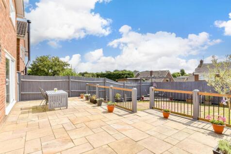 Patio / Decking