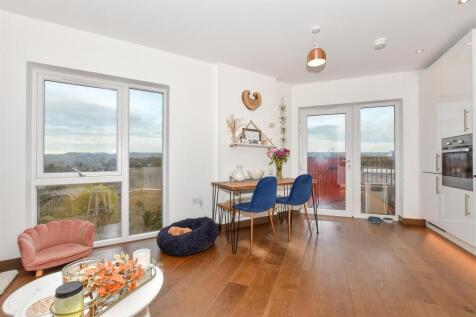 Lounge/Diner/ Kitchen