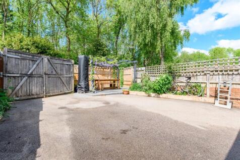 Driveway/Parking