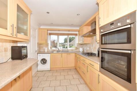 Kitchen/ Breakfast Room