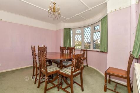 Bedroom 2/ Dining Room