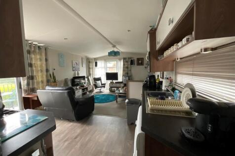 Lounge/Kitchen