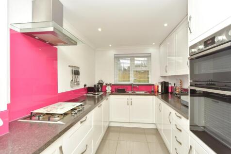 Kitchen/Breakfast Area