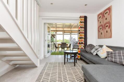 Kitchen/Lounge
