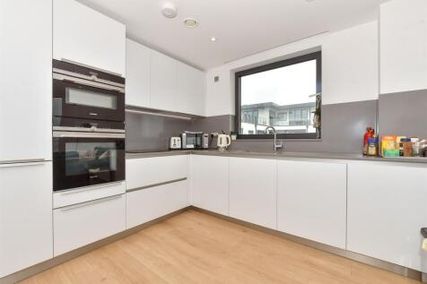 Kitchen/ Lounge/ Diner