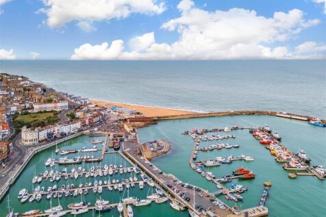 Yacht Marina