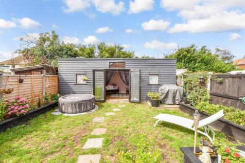 Workshop/Outbuildings
