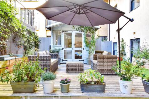 Patio / Decking