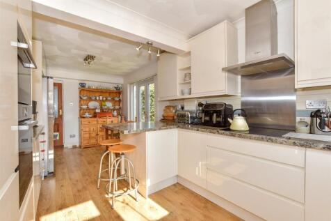 Kitchen/ Breakfast Room