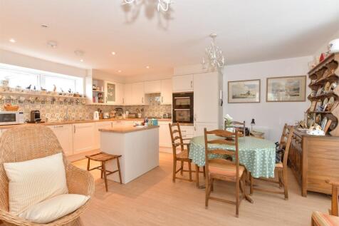 Kitchen/Lounge/ Dining Area