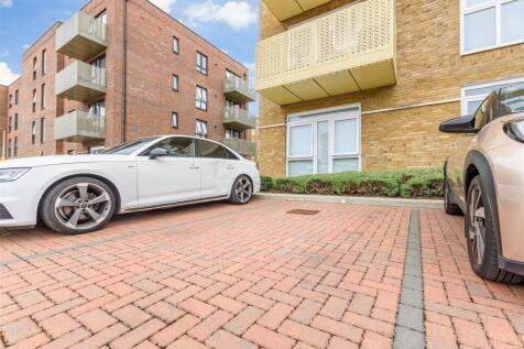 Driveway/Parking