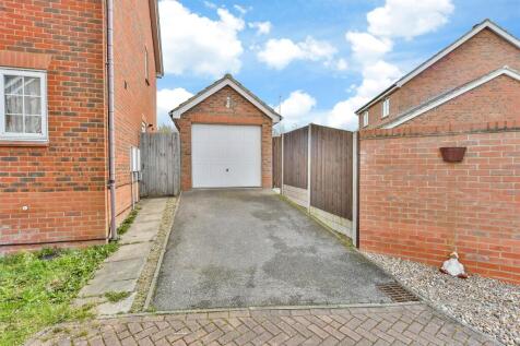 Driveway/Parking