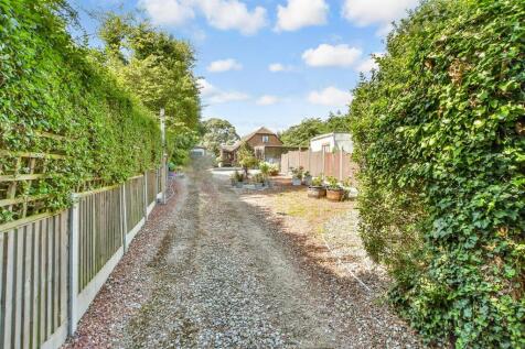 Driveway/Parking