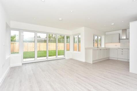 Kitchen/Living Area