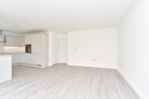 Kitchen/Living Area