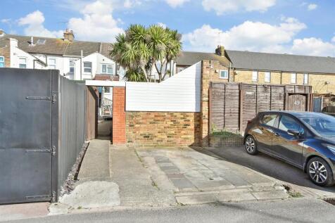 Driveway/Parking