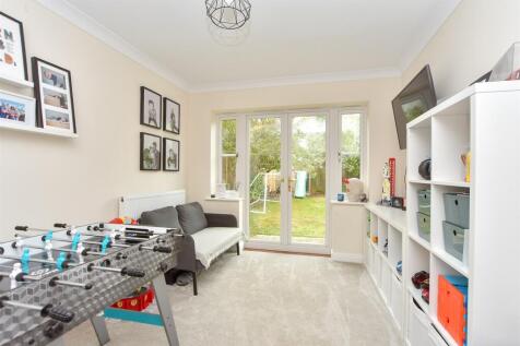 Play/ Family Room