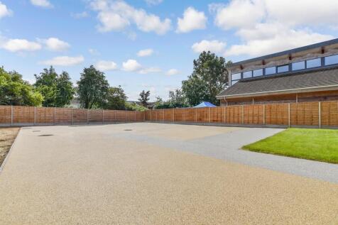 Driveway/Parking