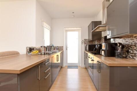 Kitchen/Breakfast Area